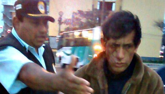 YouTube: Mototaxista queda herido en choque con taxi en Trujillo