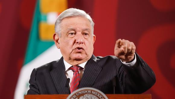 El presidente de México, Andrés Manuel López Obrador, habla durante una rueda de prensa en el Palacio Nacional. (EFE/ Isaac Esquivel).