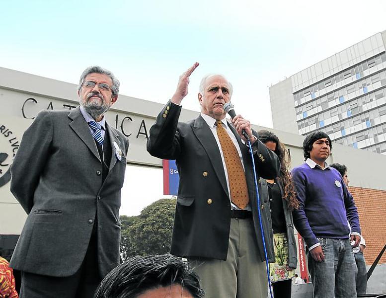 Marcial Rubio: Tenemos derecho a seguir usando nombre de la PUCP