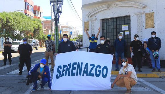 ​Serenos de Cerro Colorado protestan para exigir descarte de COVID-19