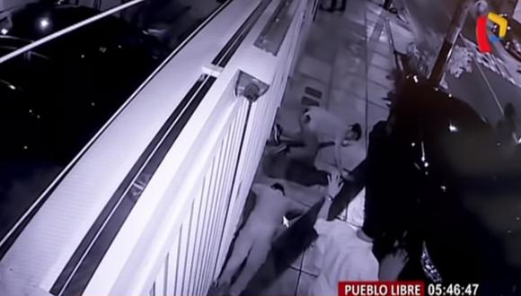 Pueblo Libre: Joven se desmayó en la calle al ser asaltada (VIDEO) 