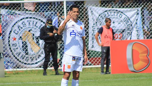 El "Cuqui" Márquez, debutó con la casaquilla alba, anotando un gol.