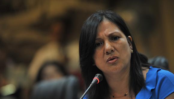 Congresista María Magdalena López afirma que sí fiscalizó a Álvarez
