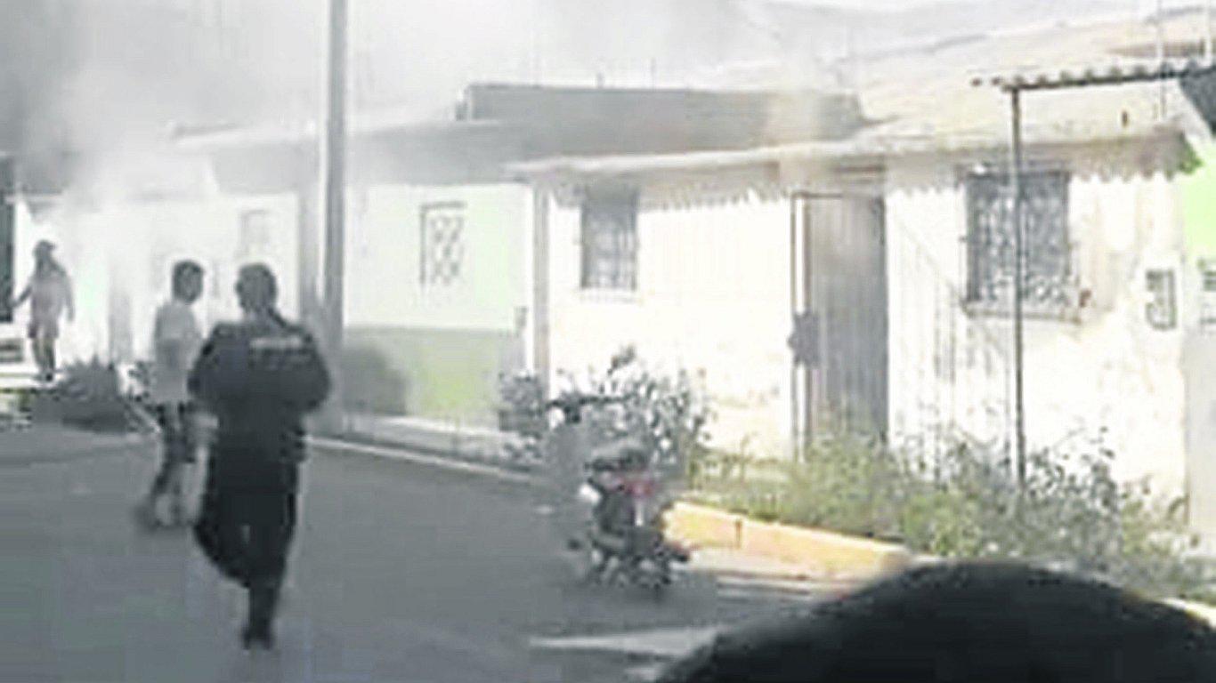 Cuatro extranjeros provocan incendio y afectan cuatro viviendas