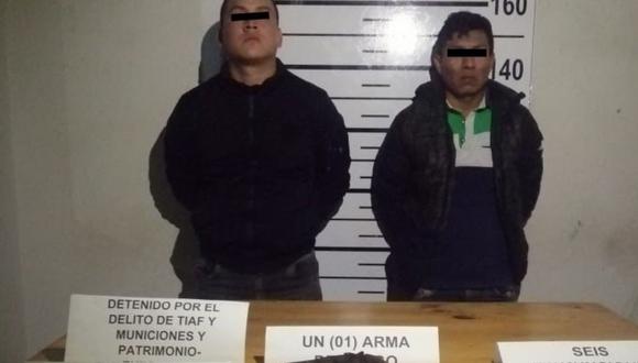 En operativo también les incautaron municiones y dos cartas extorsivas dirigidas a dos empresarios de Trujillo. (Foto: PNP)