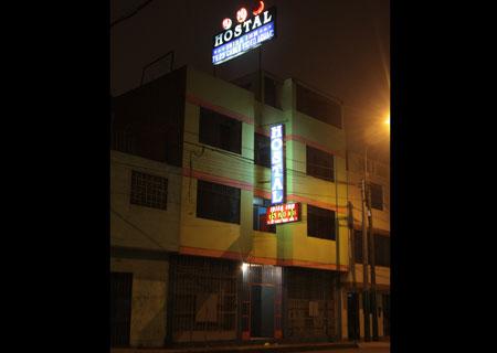 Delincuentes hieren a vigilante de hostal en La Victoria