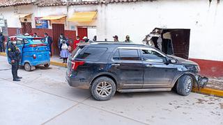 Brutal choque cerca al Gobierno Regional de Huancavelica