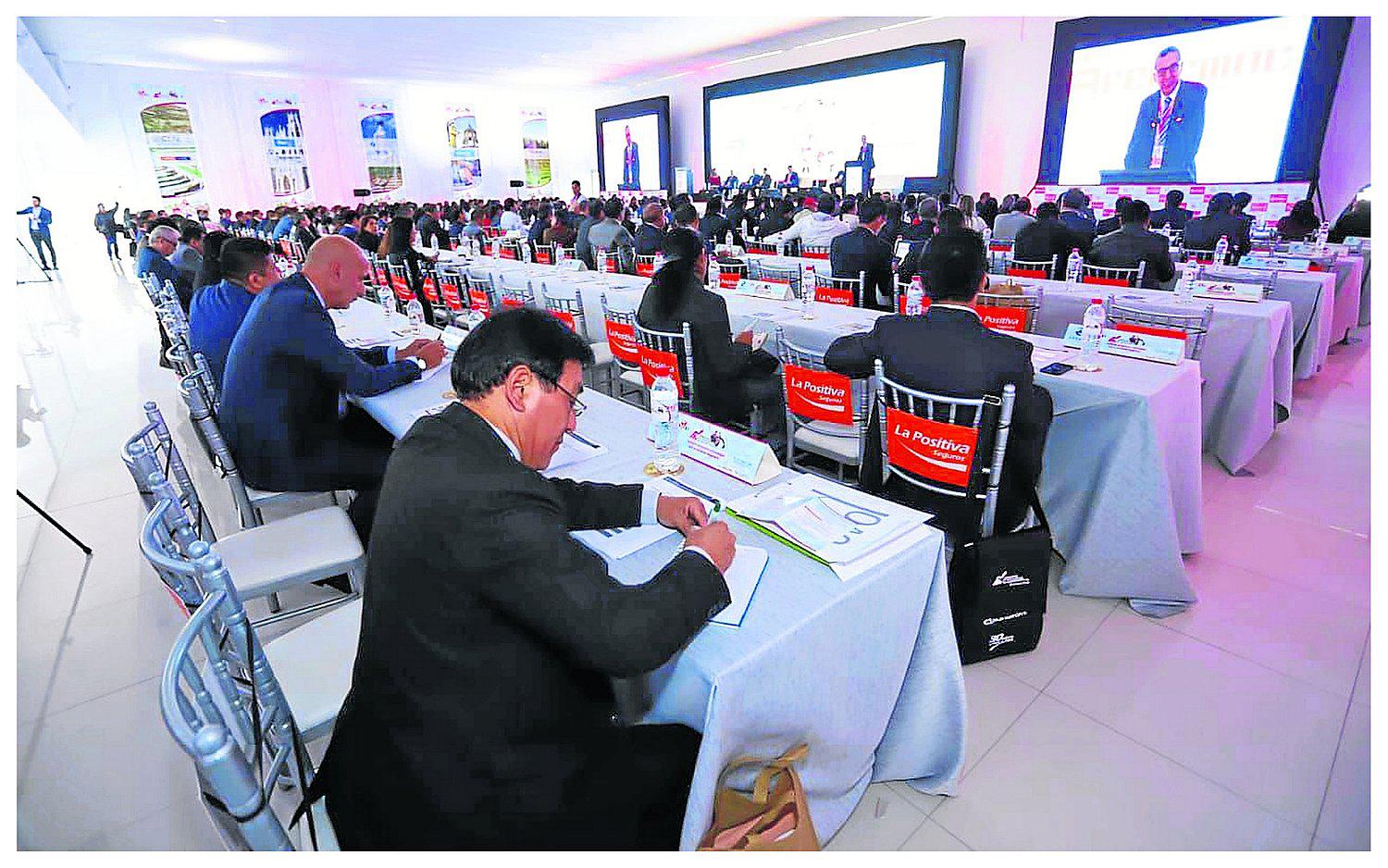 ​La ciudad Incontrastable se convierte en la capital de las microfinanzas