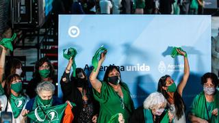 Argentina promulga ley del aborto legal: el cuarto país en América Latina en permitir interrupción voluntaria del embarazo