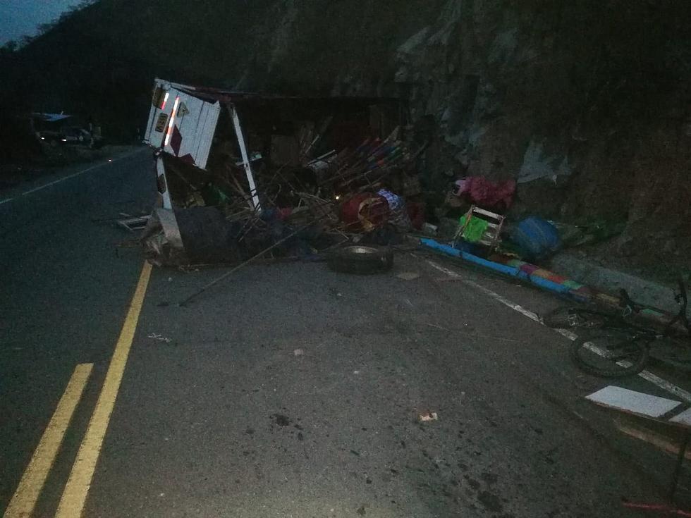 Despiste de camión deja siete heridos en el distrito de Olmos (FOTOS)