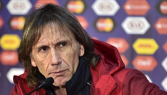 El director técnico de la selección peruana se mostró incómodo por la poca importancia que le dan al deporte en el Perú. (Foto: AFP)