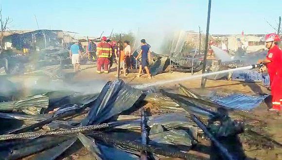 Incendio arrasa con 14 casas en Sullana (VIDEO)