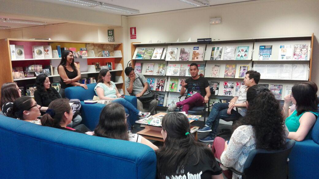 Sinopsis, el club donde puedes leer un libro al mes y comentarlo con otros amantes de la lectura