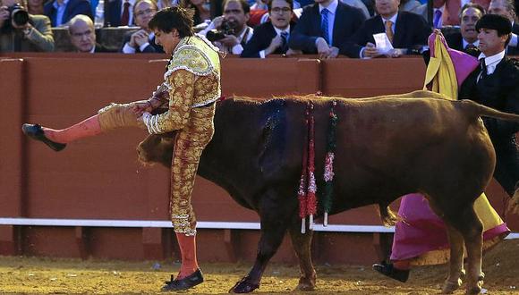 Torero peruano Andrés Roca Rey sufrió terrible cornada en España (VIDEO)