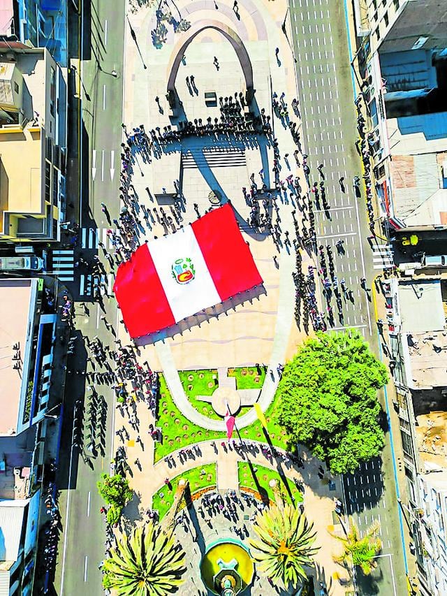 Con fervor patriótico, Tacna conmemora el Día de la Bandera