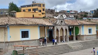 Escuela antigua y por caerse pone en peligro la vida de 250 alumnos en Huancayo