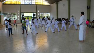 Piura: Diecisiete alumnos de la Escuela Municipal de Karate de Paita obtienen su cinturón amarillo