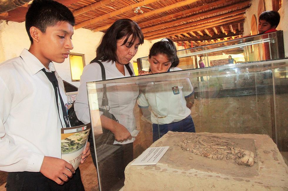 “Correo te conecta con la educación” en la región Piura