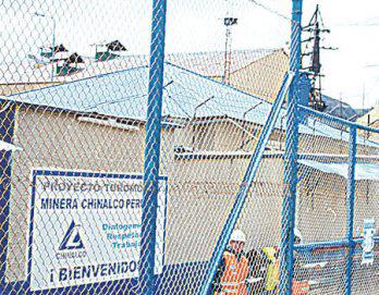 Chinalco le responde a Volcan