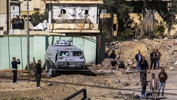 Grupo yihadista EI mata a al menos 70 personas en atentados en el Sinaí