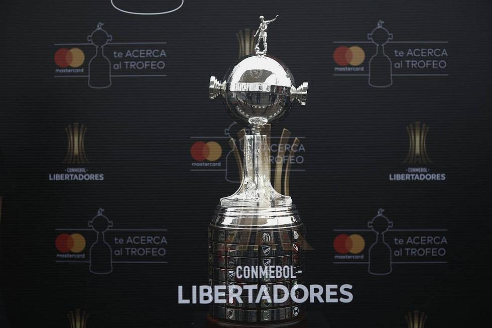 ​La gloriosa está aquí: la histórica Copa Libertadores llegó a Lima (FOTOS)