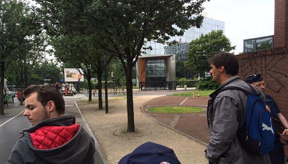 ​Francia: Policía hace explotar sospechoso vehículo cerca al Stade de France