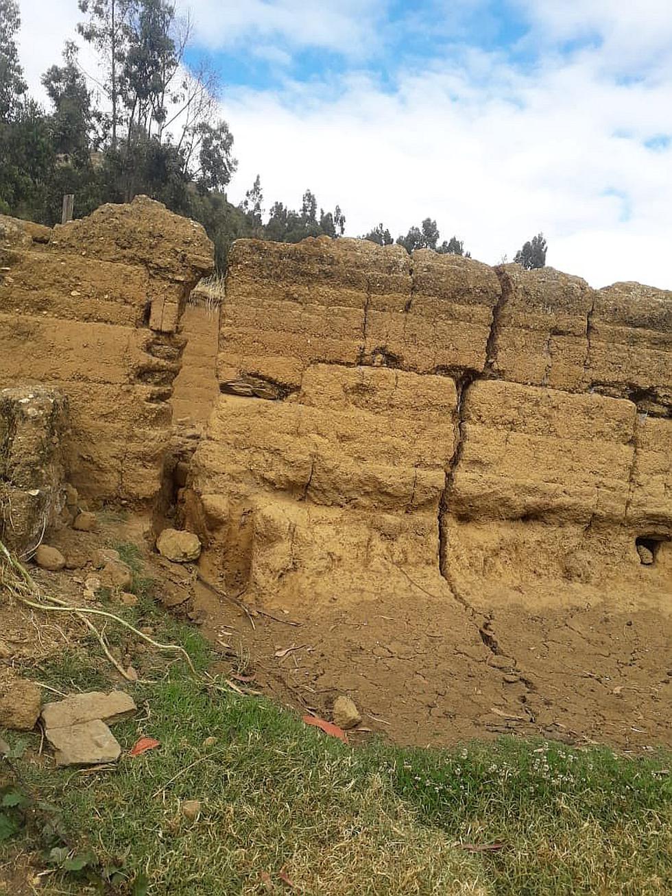 Falla geológica hunde toda una cuadra de un distrito de Huánuco (VIDEO y FOTOS)