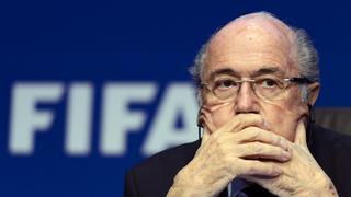 Joseph Blatter descarta su salida inmediata de FIFA, pedida por el Parlamento Europeo