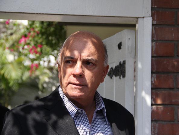 Rómulo León se incomodó con imitación de Carlos Álvarez 