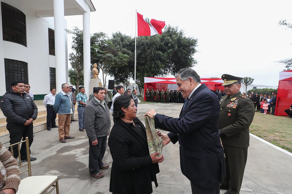Mineros que construyeron el túnel para la Operación Chavín de Huantar reciben reconocimiento 