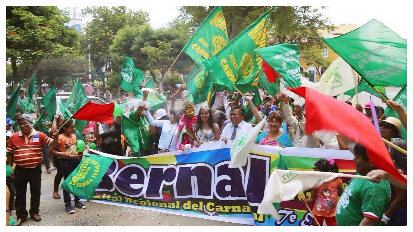Mañana llega el carnaval  de Bernal a Piura con sus reinas, juegos y comparsas