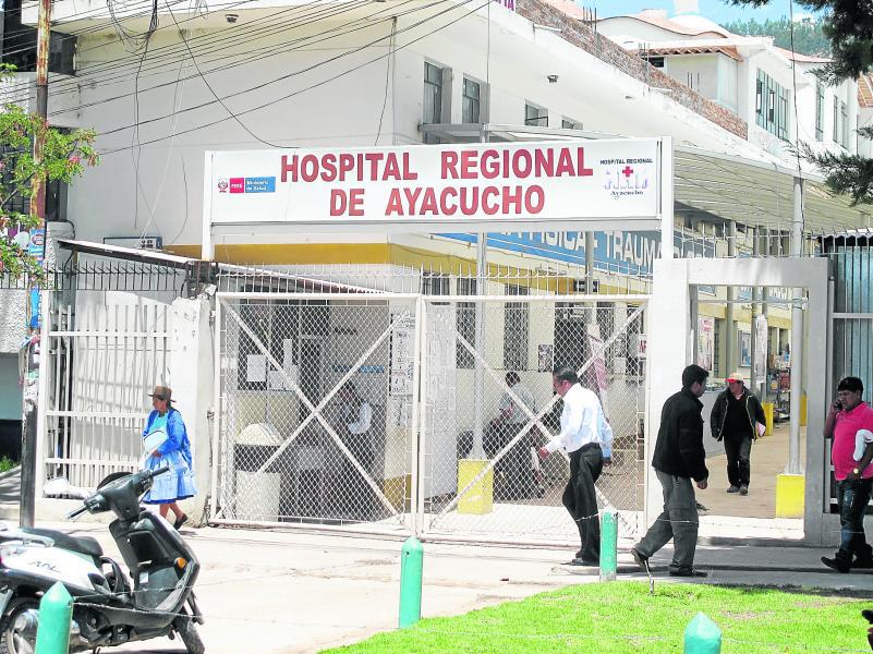 Personal asistencial del HRA denuncia deudas pendientes  de la anterior gestión