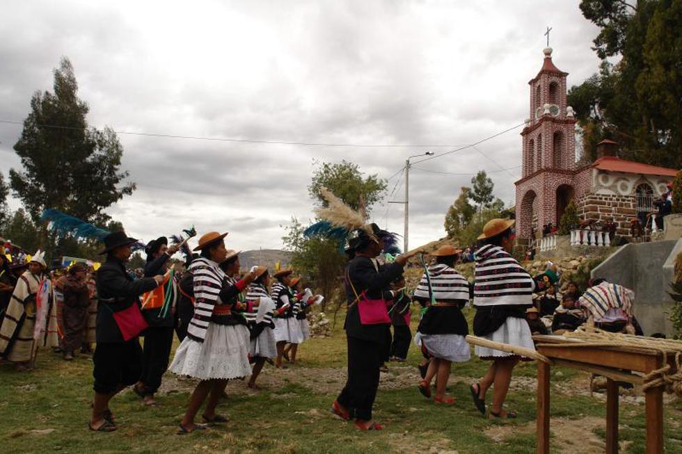 Población de Sapallanga  escenifican aparición de Virgen del Cocharcas (Fotos)