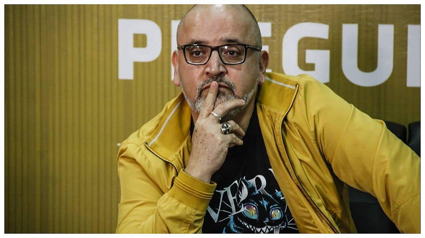 Beto Ortiz presenta libro "De dudosa procedencia"