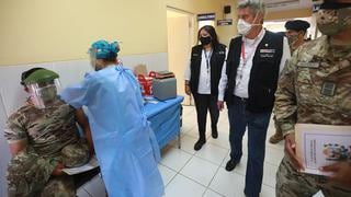 Francisco Sagasti llega a Cusco para supervisar vacunación de soldados en el Vraem (FOTOS)