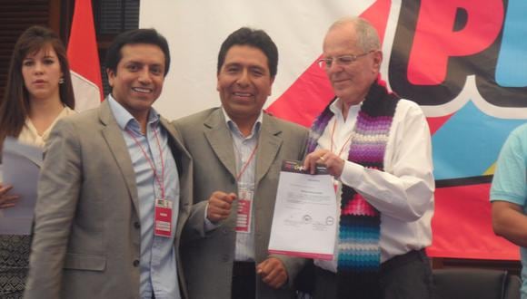 Dirigentes le quitan su  apoyo a PPK en la región Puno