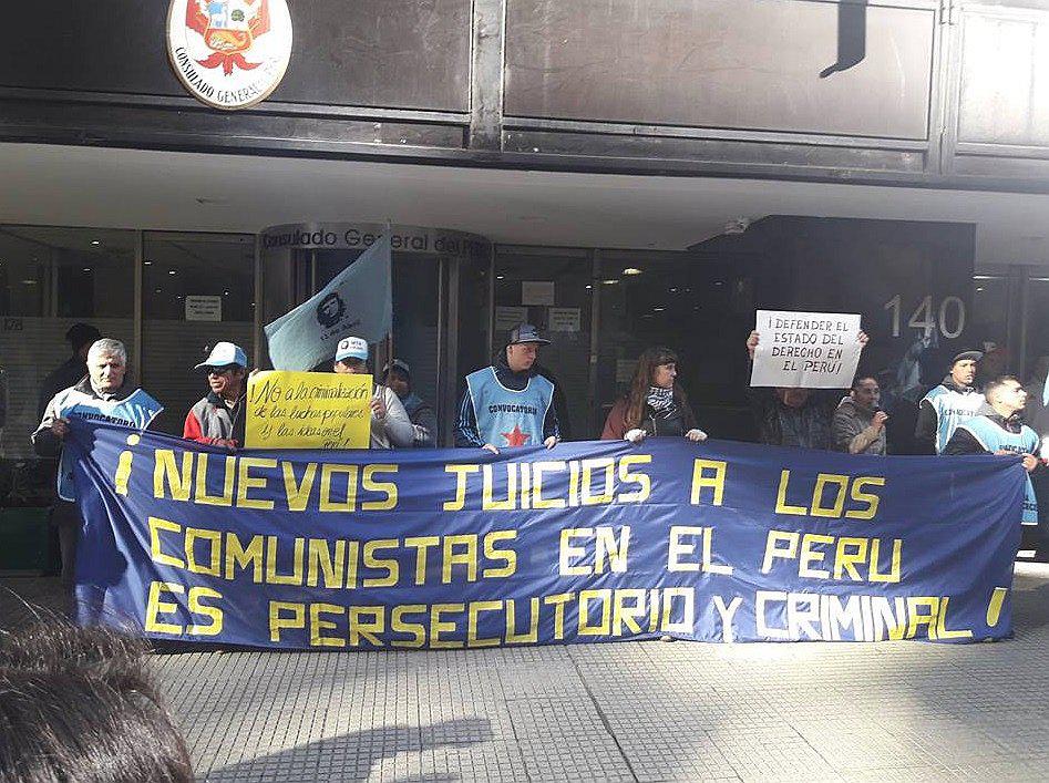 ONG denuncia que realizan propaganda terrorista frente a consulado de Perú en Argentina
