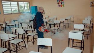 Piura: Fumigan colegios de Querecotillo ante incremento de casos de dengue