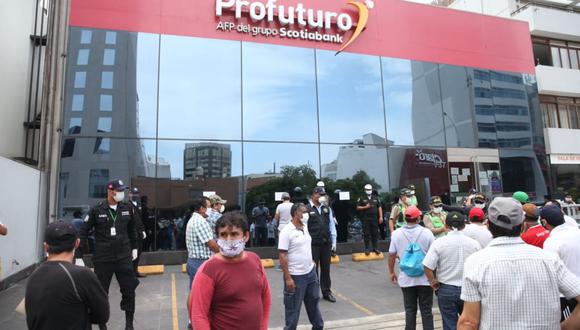 El Ejecutivo observó la ley de retiro de AFP y presentó propuesta alternativa. (Foto: Andina)