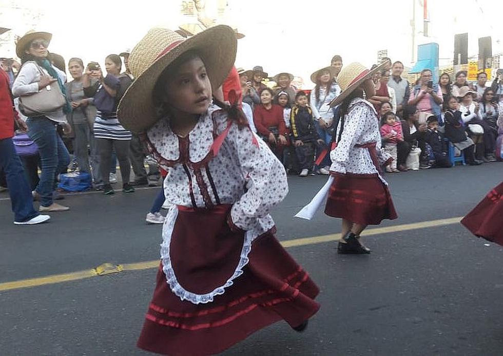 ​Jolgorio en la Entrada de Ccapo por aniversario de Arequipa (VIDEO)