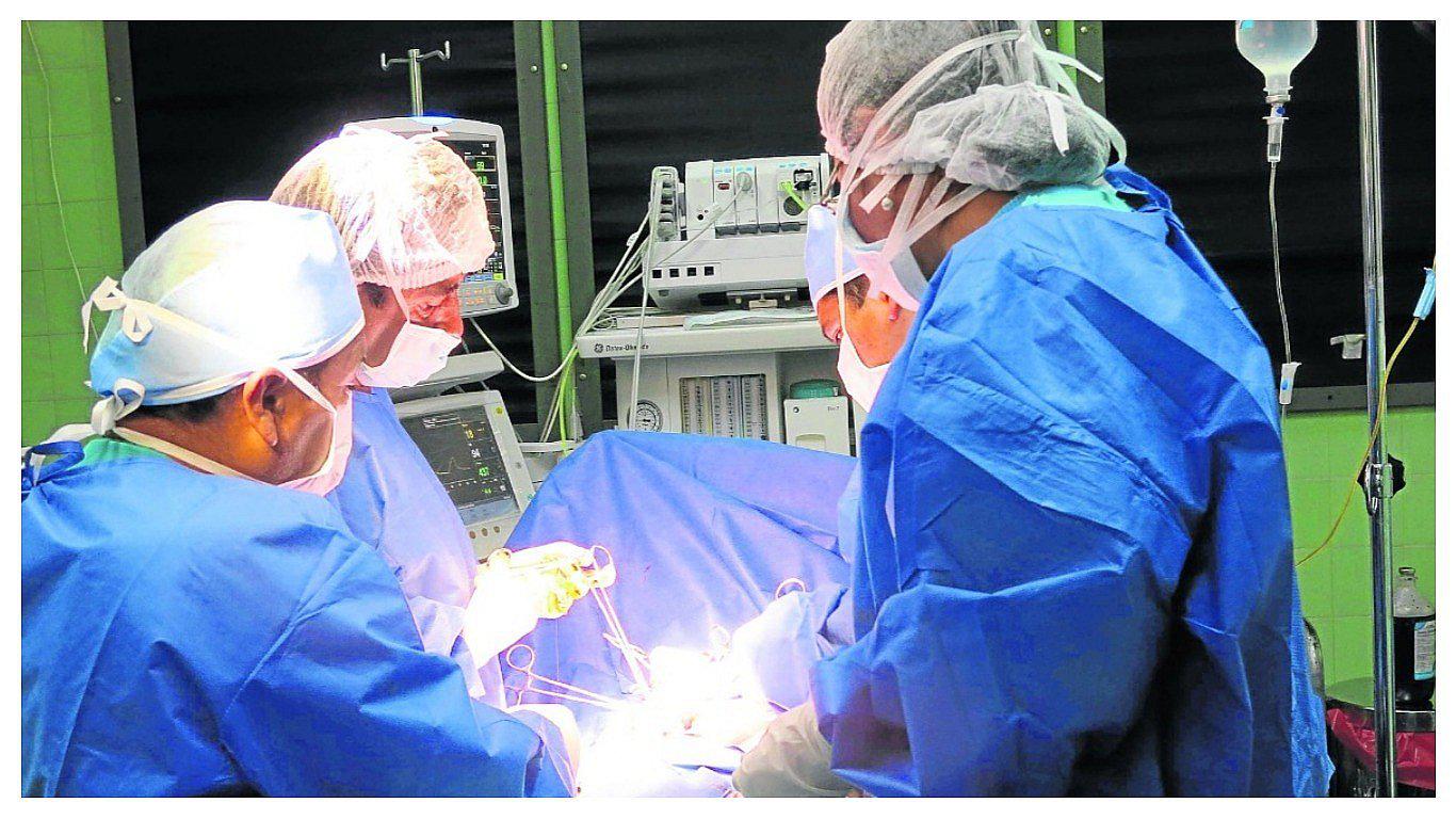 ​Desde este mes, sube el salario de médicos, obstetras y enfermeras