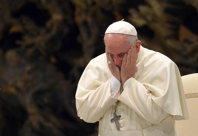 Papa Francisco pide rezar por los fallecidos en la explosión del hospital de México