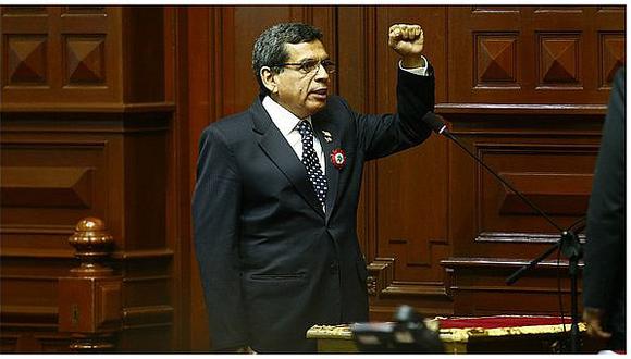 ​Hernando Cevallos cuestiona a PPK por mostrar preocupación por situación en Venezuela
