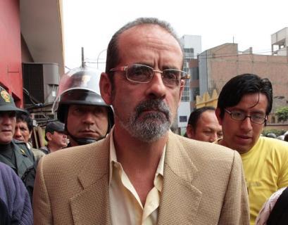 Diez Canseco defiende adelanto de semana de representación del Congreso