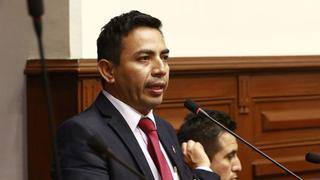 Congresista César Gonzales se autoenvía carta para reconsiderar su voto sobre gastos de instalación