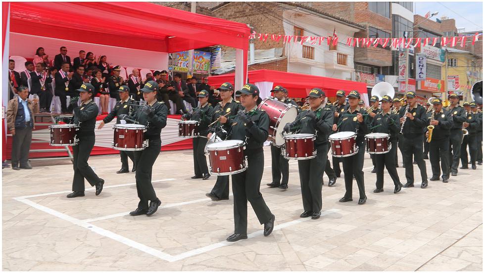 Shapish salen a las calles por aniversario de la provincia de Chupaca (FOTOS)