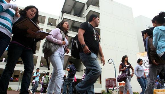 Ministerio de Educación prepara propuesta para no desamparar a estudiantes con cierre de universidad públicas