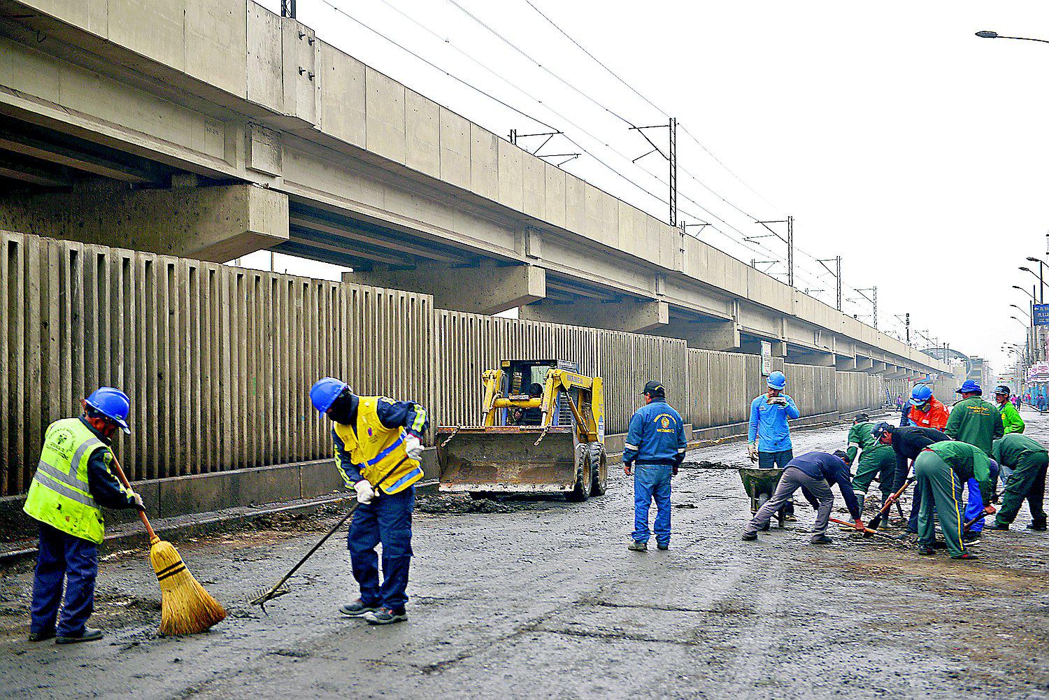 Lima reabre hoy la avenida Aviación tras el retiro de cinco mil ambulantes 