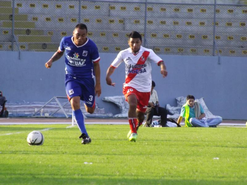 Tenchy Ugaz ya no es jugador del Mannucci