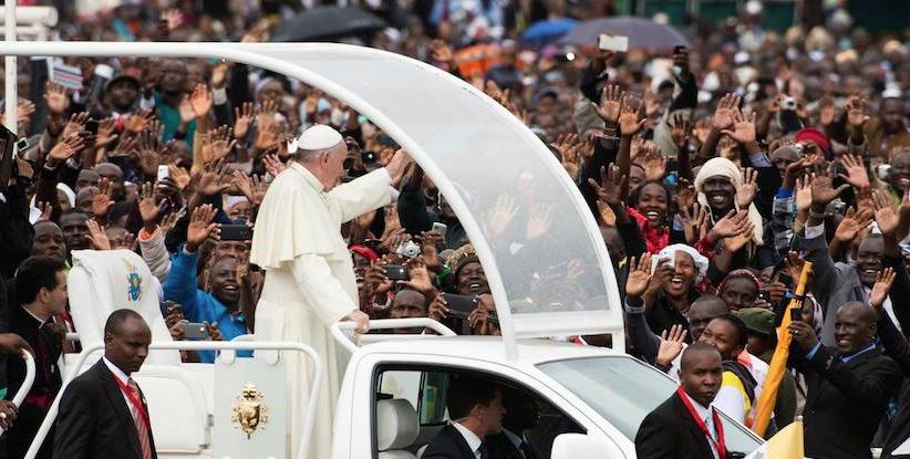 Papa Francisco denuncia en Kenia la "atroz injusticia" impuesta a las villas miseria